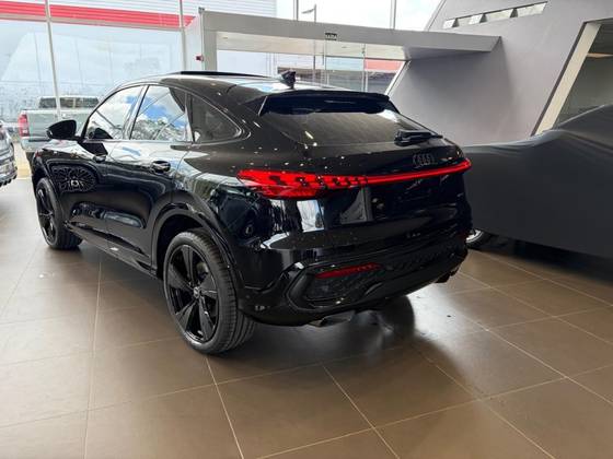 AUDI Q5 2.0 TFSI GASOLINA SPORTBACK S LINE QUATTRO S TRONIC AUDI Q5 2.0 TFSI GASOLINA SPORTBACK S LINE QUATTRO S TRONIC